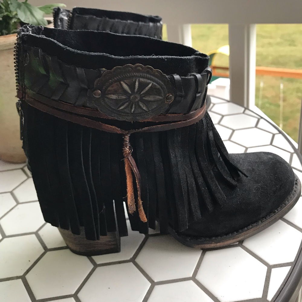 Freebird fringe chief boots
